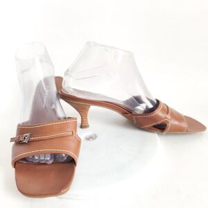 Nine & Company Sandals 9 Y2K 90s Kitten Heel Brown Buckle Square Toe Mules Retro